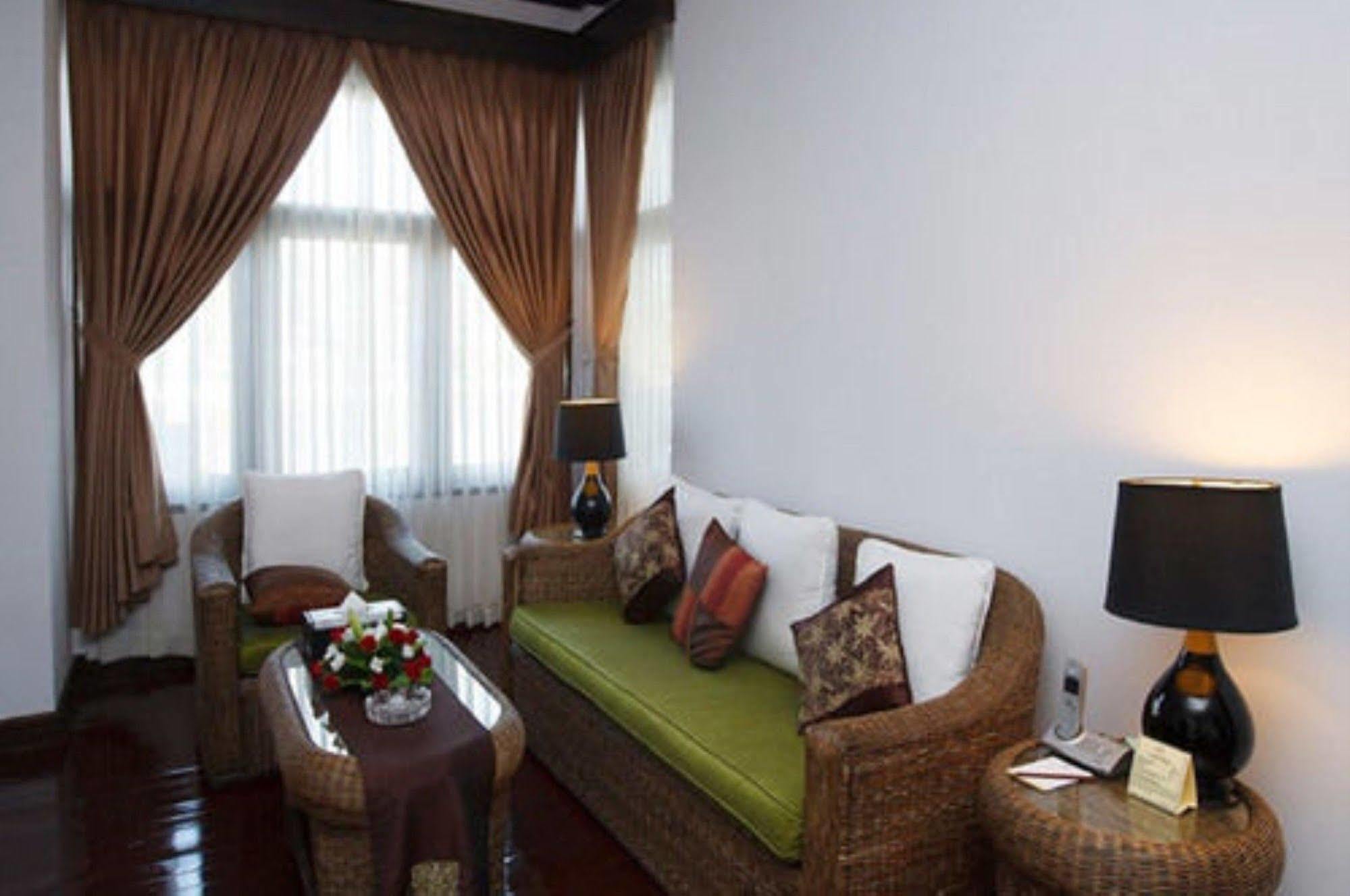 The Hotel Amara Nay Pyi Taw Naypyidaw Exterior photo