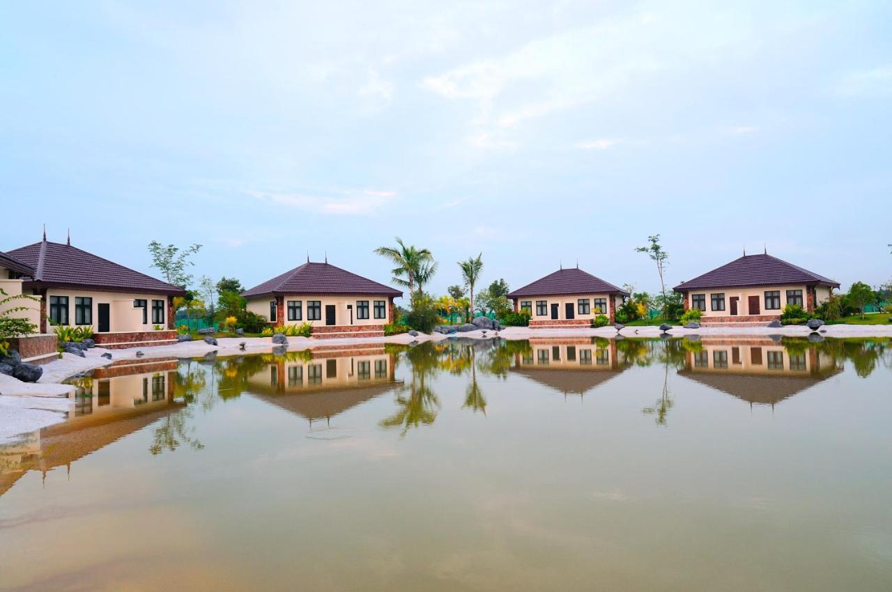 The Hotel Amara Nay Pyi Taw Naypyidaw Exterior photo